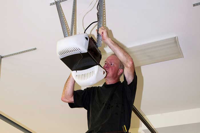 Lake Stevens Garage Door Opener Repair